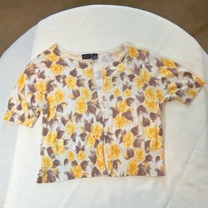 TORRID sweater shrug , size 2 , yellow/brown floral ,short sleeves, butt…